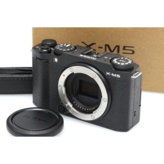 MINT FUJIFILM X-M5 Body Black, Sensor Cleaned, Box, Strap Corpo FUJIFILM X-M5 preto impecável, sensor limpo, caixa, pulseira