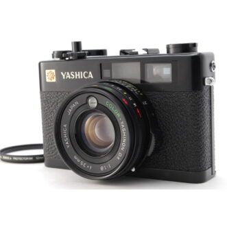 NEAR MINT Yashica Electro 35 CC 35mm Film Rangefinde Camera, Lens Filter กล้องเรนจ์ไฟน์เดอร์ Yashica Electro 35 CC 35mm Film เกือบใหม่ พร้อมฟิลเตอร์เลนส์